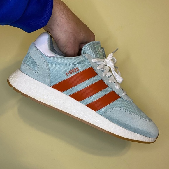 Adidas Sneakert - Picture 3 of 4